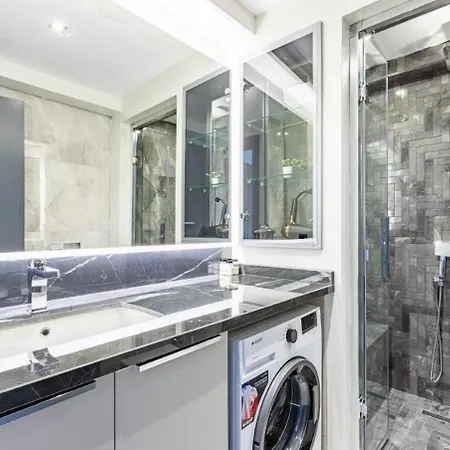 Duplex Penthouse Wparking 3bd2bath Views! #340