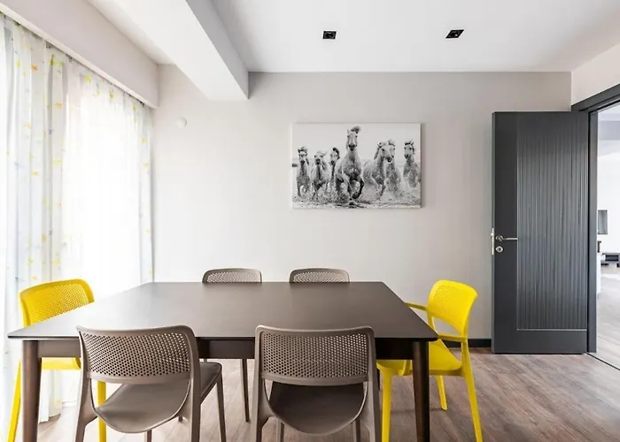 Appartement Duplex Penthouse Wparking 3bd2bath Views! #340 Istanboel