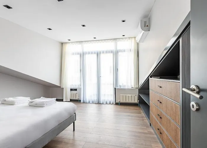 Appartamento Duplex Penthouse Wparking 3bd2bath Views! #340