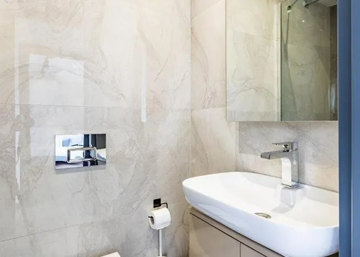 Duplex Penthouse Wparking 3bd2bath Views! #340 Appartamento *