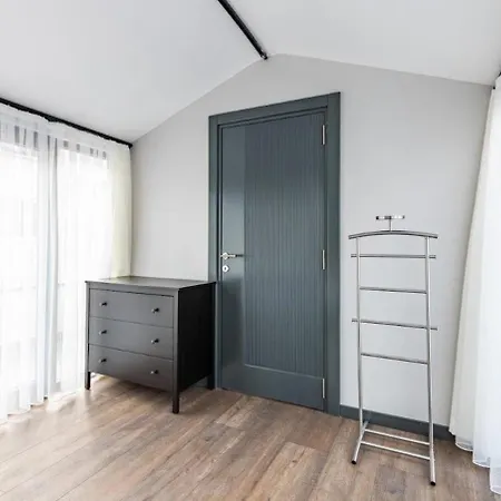 Lejlighed Duplex Penthouse Wparking 3bd2bath Views! #340 *